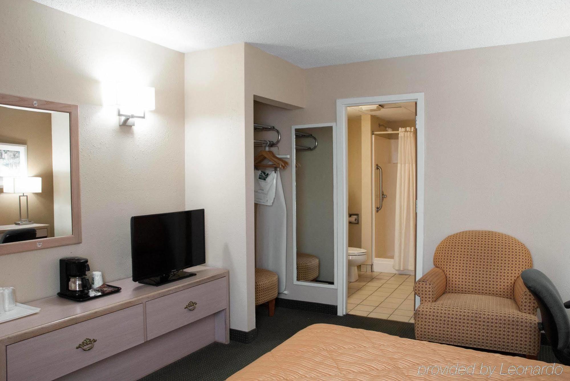 Quality Inn Near Six Flags St. Louis Pacific Exterior foto