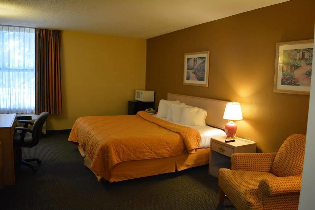 Quality Inn Near Six Flags St. Louis Pacific Exterior foto